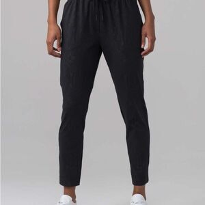 Lululemon Jet Crop Slim Black Pants Size 6 Small